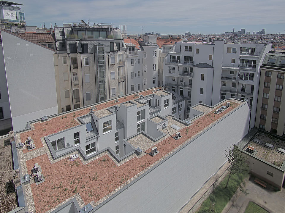 Livebild Baukamera 1 - Webcam 'Gesamtpanorama Hofseite' - Baustelle Sanierung Gumpendorferstraße 60, 1060 Wien (ca. 5 Minuteninterval)